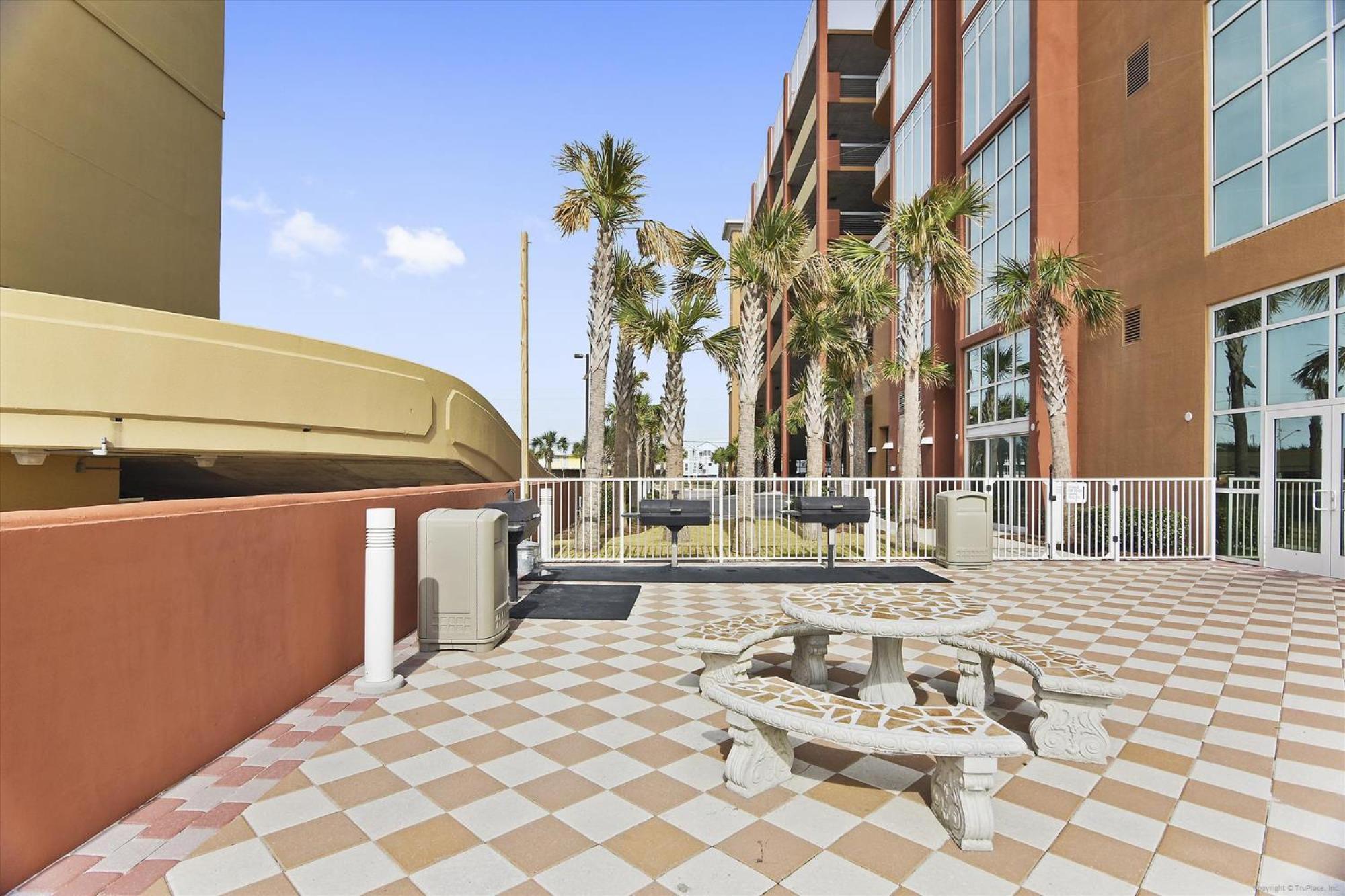 Phoenix Gulf Shores Unit 1702 Exterior photo